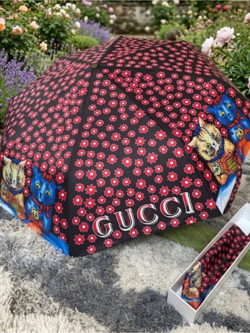 Gucci x Louis Wain Floral Cat Umbrella New without tag Box and Sleeve included